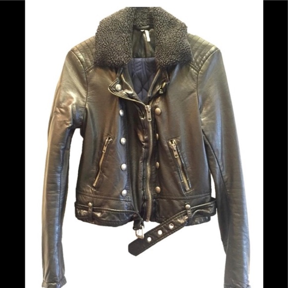 Free People Jackets & Blazers - Free People Black SherpaCollarVeganLeather JacketM